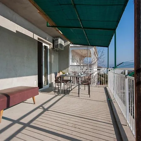 Apartment With A Parking Space Grebastica, Sibenik - 13978