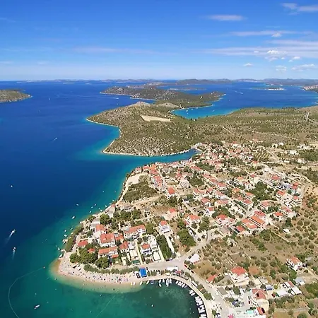 Apartamento With Parking Space Grebastica, Sibenik - 13978 *