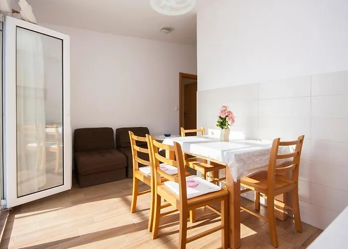 With Parking Space Grebastica, Sibenik - 13978 Apartament